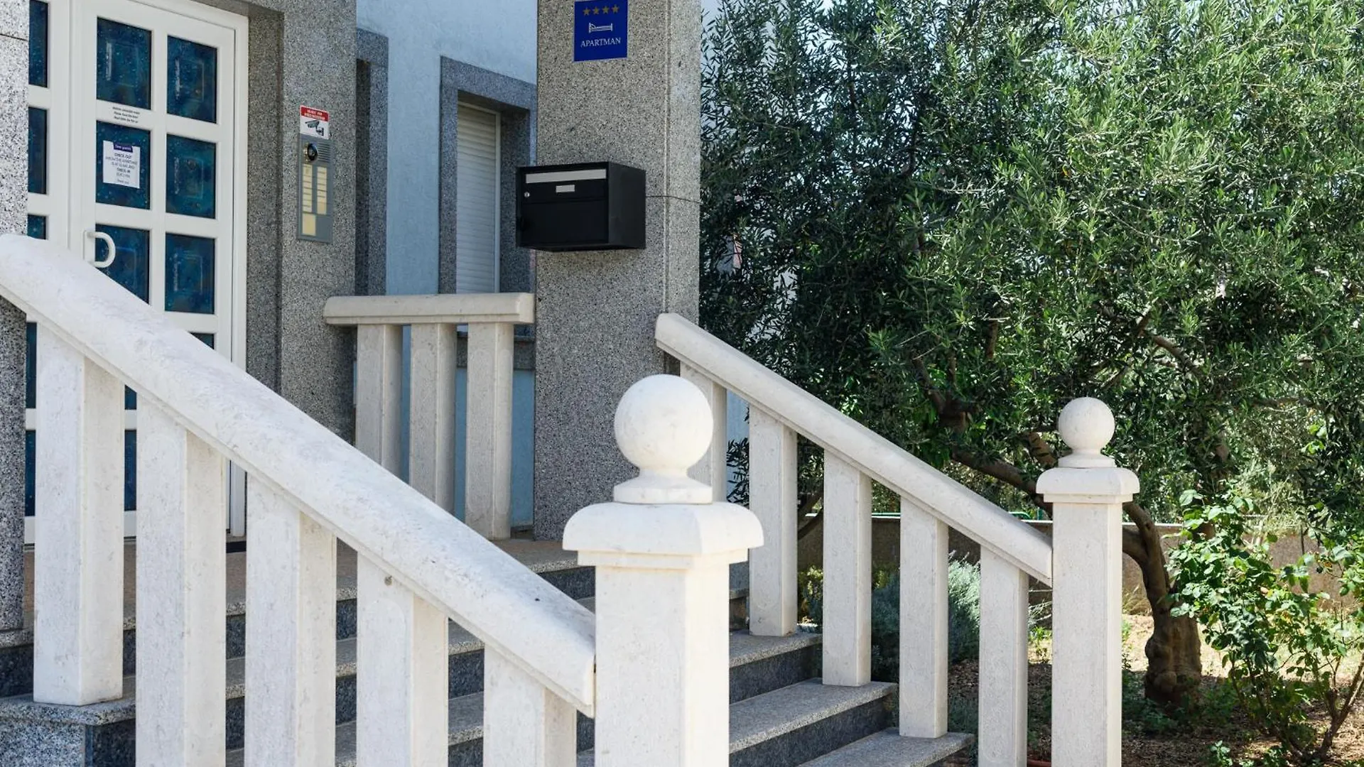 Apartments Jozic Trogir 0*,